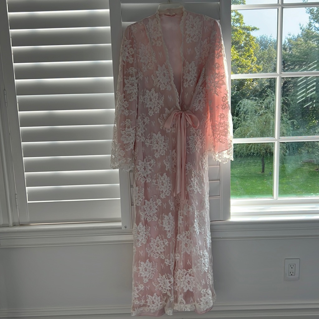 Odette Barsa Robe